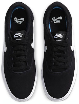 Nike SB Charge 絨面 低筒滑板鞋 女款 黑白 Shop Nike SB Charge 絨面 低筒滑板鞋 女款 黑白