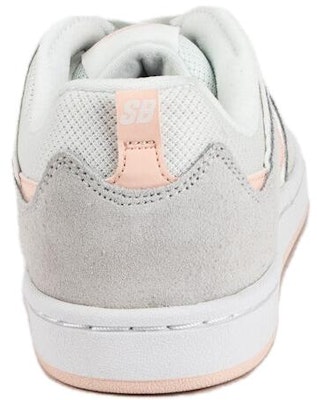 (W) Nike SB Skateboard Alleyoop 'Putih Krim Pink' CQ0369-101 Lookbook (W) Nike SB Skateboard Alleyoop 'Putih Krim Pink' CQ0369-101