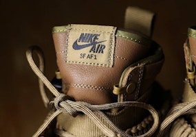 Purchase (W) Nike SF Air Force 1 Beige Dorato 857872-200