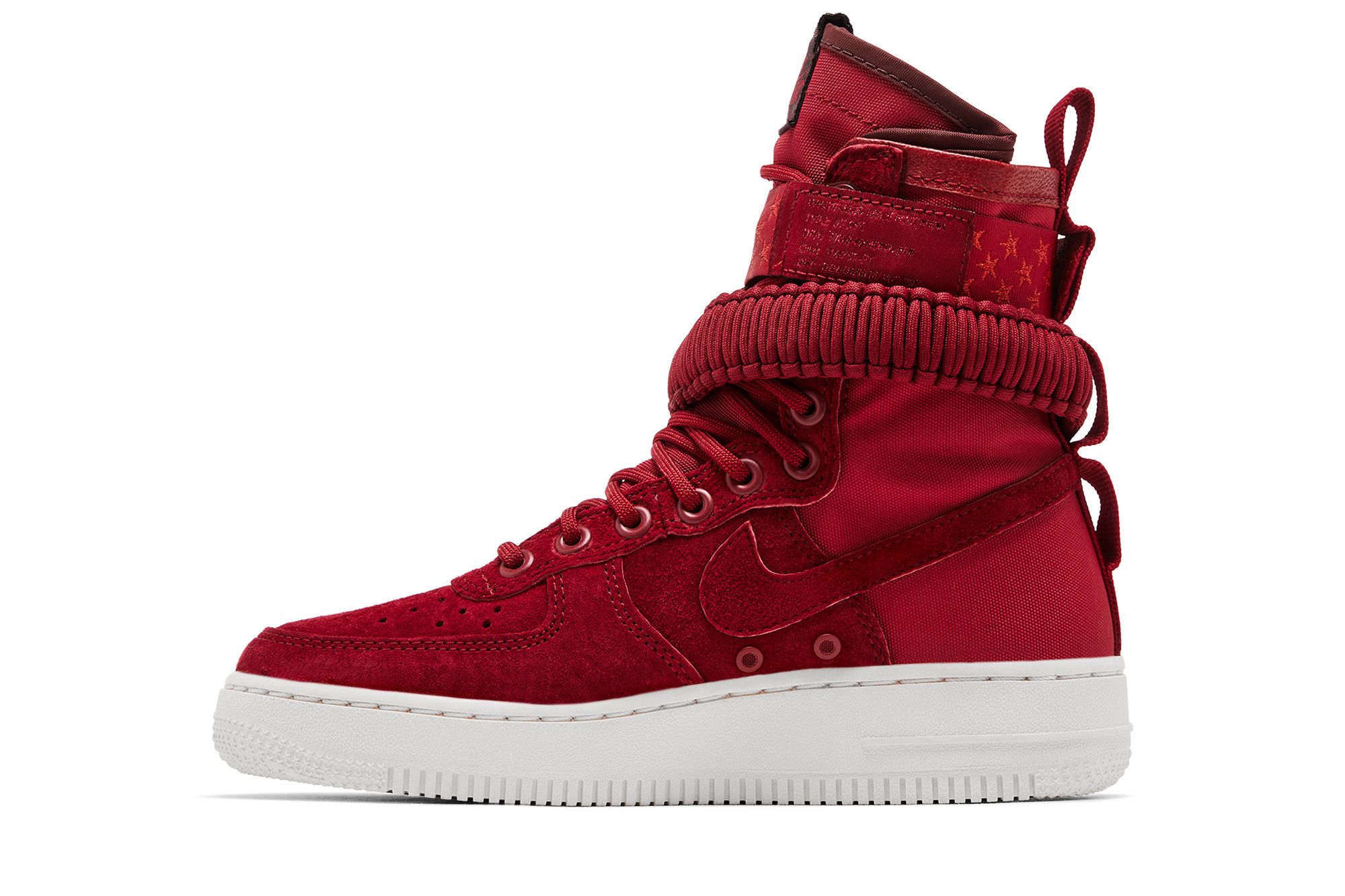 Lookbook (W) Nike SF Air Force 1 Tinggi 'Red Crush' 857872-601