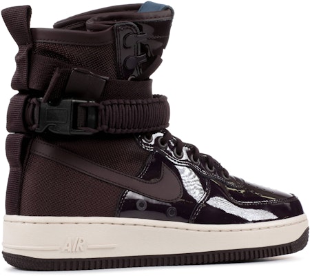 (女性)Nike SF 空軍 1 高筒 Ruby Rose Force Is Female Port Wine AJ0963-600 Lookbook (女性)Nike SF 空軍 1 高筒 Ruby Rose Force Is Female Port Wine AJ0963-600