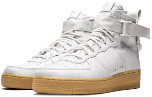 Shop (W) 耐克SF Air Force 1中帮 灰色 AA3966-005