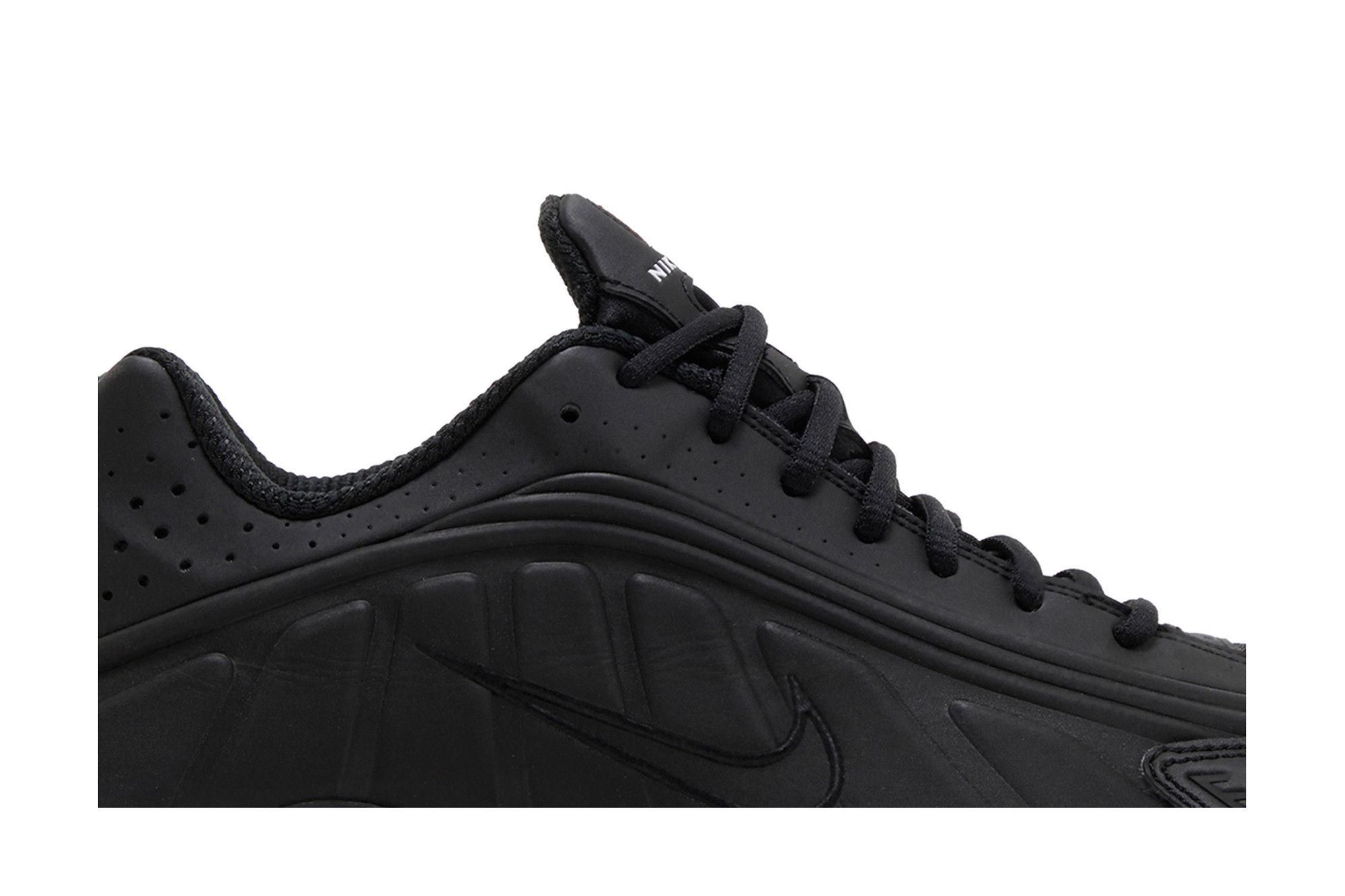 Lookbook (W) Nike Shox R4 'Negro' AR3565-004