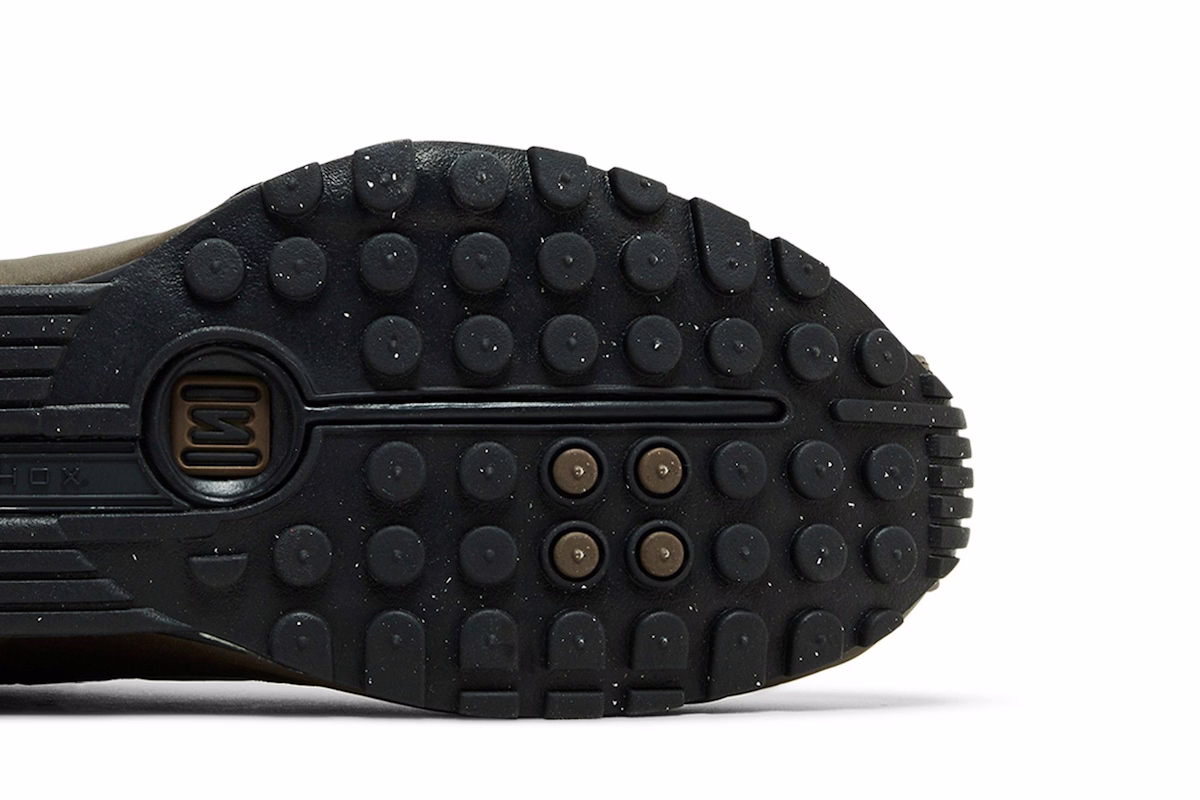 (Women) Nike Shox R4 'Off Noir Ironstone'