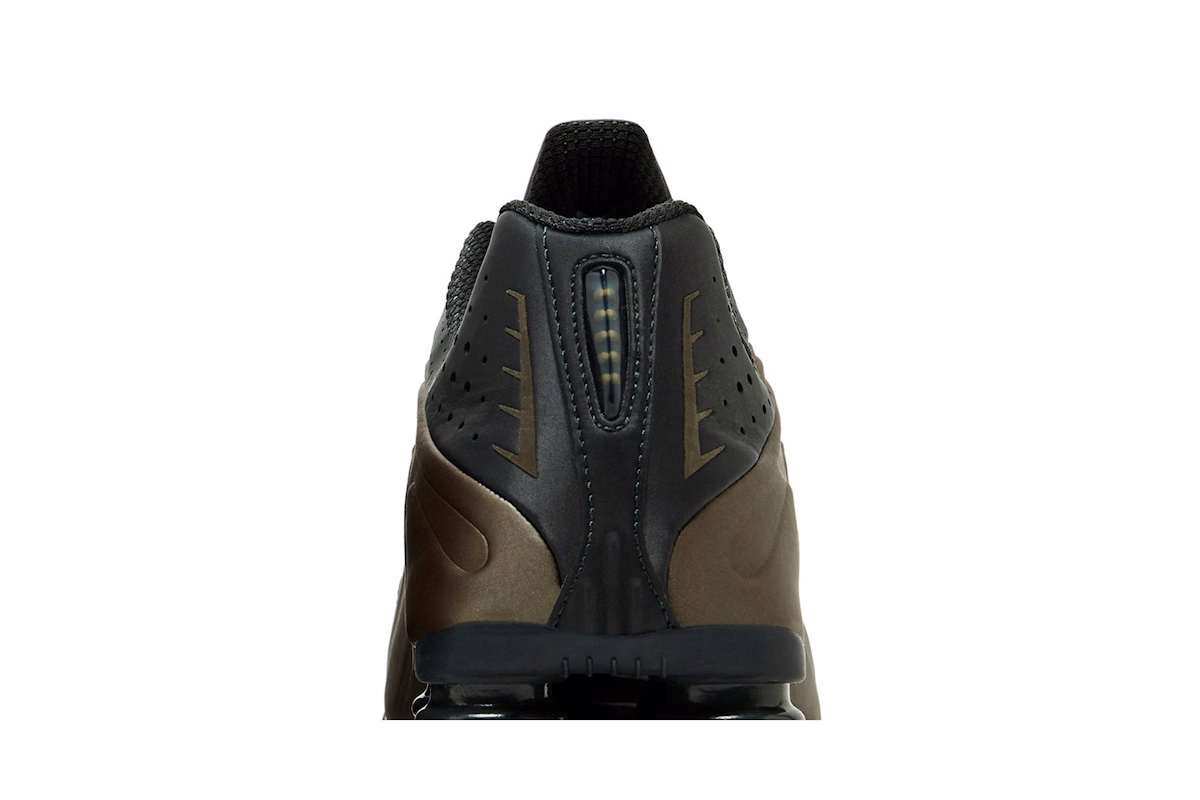 (Women) Nike Shox R4 'Off Noir Ironstone'