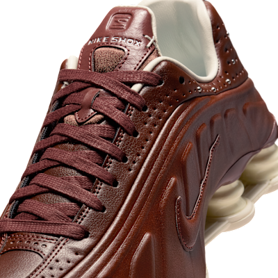 Sizing (W) Nike Shox R4 Dark Pony/Soft Pearl/Pure Platinum/Dark Pony Lelaki Wanita. IM6690-220