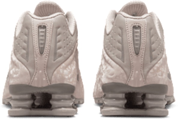(Women) Nike Shox R4 Sneakers HV0934-001 Details for (Women) Nike Shox R4 Sneakers HV0934-001