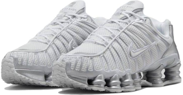 (W) Nike Shox TL Putih Chrome HF1065-094 Lookbook (W) Nike Shox TL Putih Chrome HF1065-094