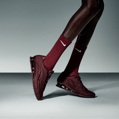 (Women) Nike Shox Z Dark Team s Red/Black/Mystic Dates HQ7540-600 2