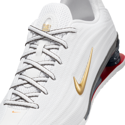 Sizing (W) 耐克 Shox Z 运动鞋 白色/大学红/深炭灰/金属金 HQ7540-100