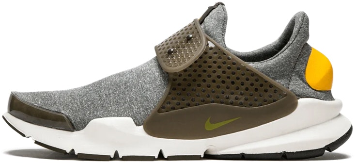 women-nike-sock-dart-se-go-ld-leaf-862412-300