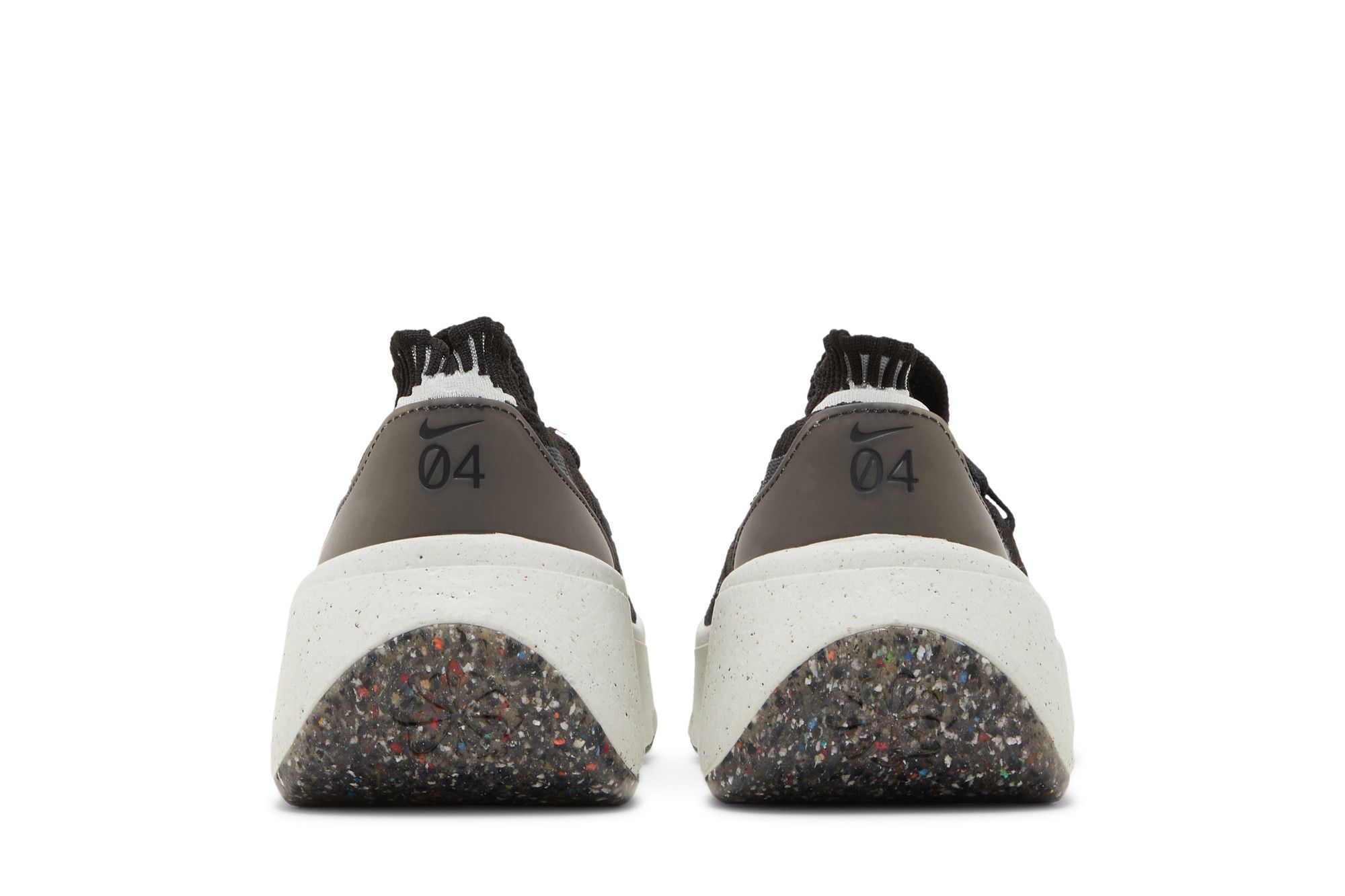 Sizing (W) Nike Space Hippie 04 ''Oreo'' Sneaker DA2725-001