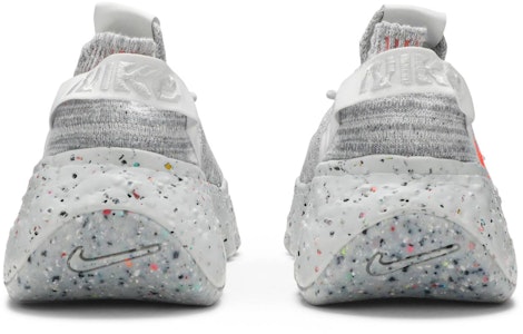 (W) Nike Space Hippie 04 'This Is Trash - Hyper Crimson' Sepatu Olahraga Pria. CD3476-100 Details for (W) Nike Space Hippie 04 'This Is Trash - Hyper Crimson' Sepatu Olahraga Pria. CD3476-100