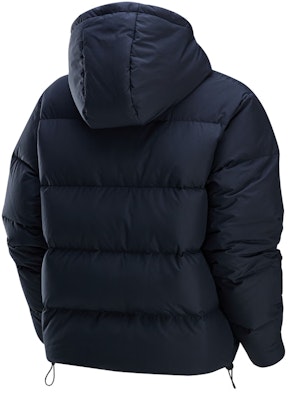 (W) Nike Sportswear MetroTherma-FIT Jaket Hitam Hooded Down Puffer. FZ5929-010 Lookbook (W) Nike Sportswear MetroTherma-FIT Jaket Hitam Hooded Down Puffer. FZ5929-010