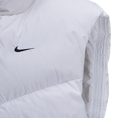 (W) 耐克运动Storm-FIT白色防风防水背心. HF7897-100 Shop (W) 耐克运动Storm-FIT白色防风防水背心. HF7897-100