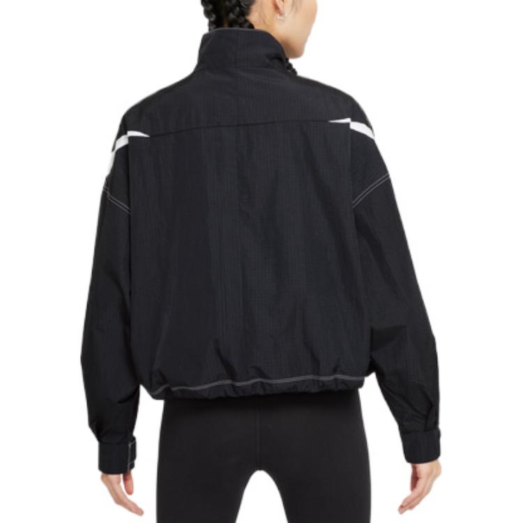 (Women) Nike Sportswear Swoosh Cropped Woven Jacket Black Spring Edition DD5585-010 圖 5