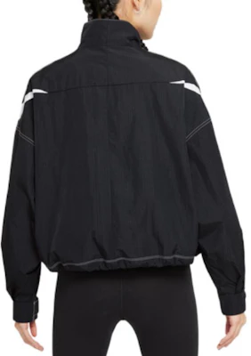 (W) Nike Sportswear Swoosh Cropped Woven Jacket Hitam Edisi Musim Semi DD5585-010 Purchase (W) Nike Sportswear Swoosh Cropped Woven Jacket Hitam Edisi Musim Semi DD5585-010