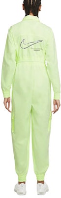 (W) 나이키 스포츠웨어 스우시 그린 유틸리티 점프수트 CZ8895-701 Lookbook (W) 나이키 스포츠웨어 스우시 그린 유틸리티 점프수트 CZ8895-701