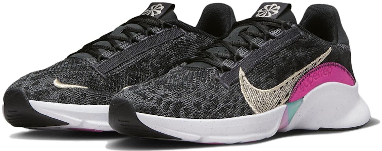 (W) 나이키 슈퍼렙 고 3 플라이니트 프리미엄 '블랙 파이어베리 골드' FB7156-001 Lookbook (W) 나이키 슈퍼렙 고 3 플라이니트 프리미엄 '블랙 파이어베리 골드' FB7156-001