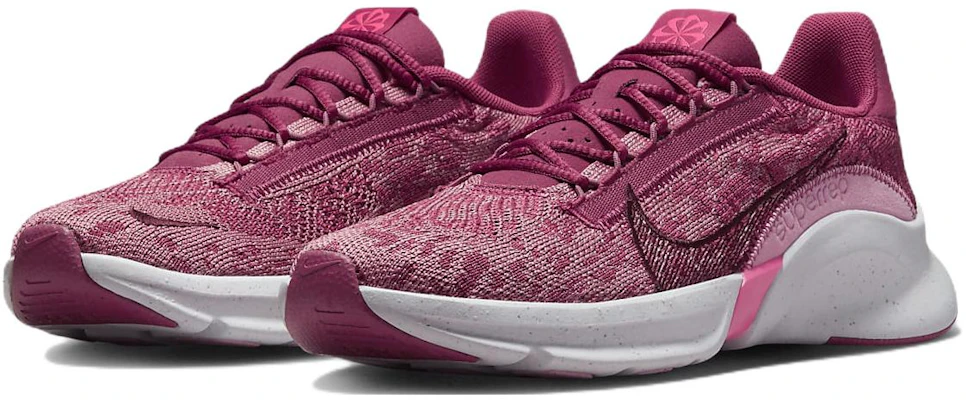(W) 耐克SuperRep Go 3 Next Nature Flyknit '汗水勃艮第' DH3393-601 Lookbook (W) 耐克SuperRep Go 3 Next Nature Flyknit '汗水勃艮第' DH3393-601