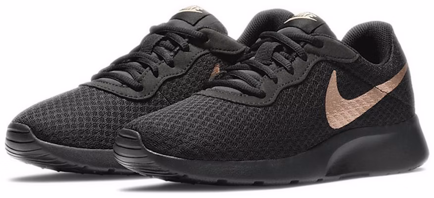 (W) Nike Tanjun 'Hitam Gangsa' 812655-005 Lookbook (W) Nike Tanjun 'Hitam Gangsa' 812655-005