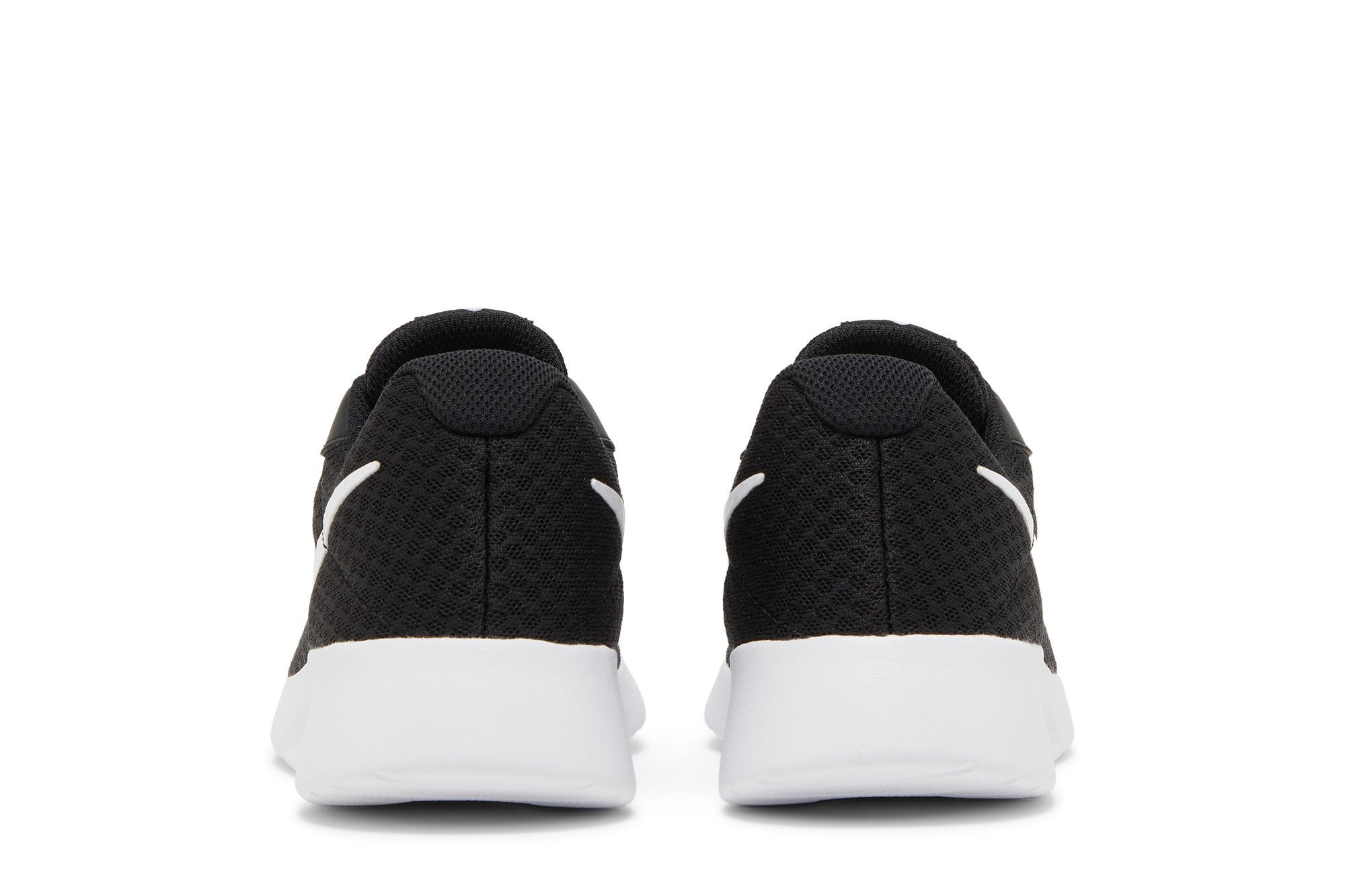 Sizing (W) Nike Tanjun ''Noir Blanc'' DJ6257-004