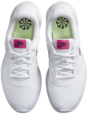 Nike Tanjun 可回收材料 低幫 運動休閒鞋 女款 粉白 Shop Nike Tanjun 可回收材料 低幫 運動休閒鞋 女款 粉白