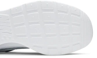 Purchase (W) Nike Tanjun ''Wolf Grey'' Herren Sneaker 812655-010