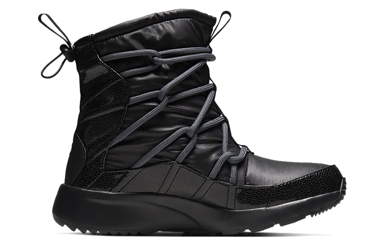 Lookbook (W) Nike Tanjun High Rise 'Triple Black' Hitam Polos AO0355-004