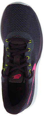 Nike Tanjun Racer 舒適透氣 低筒休閒跑步鞋 女款 黑粉色 Lookbook Nike Tanjun Racer 舒適透氣 低筒休閒跑步鞋 女款 黑粉色