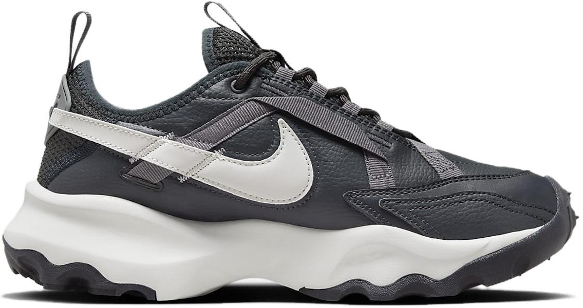 (W) Nike TC 7900 ''Anthracite Platinum Tint'' Herren Sneaker DD9682-001 Lookbook (W) Nike TC 7900 ''Anthracite Platinum Tint'' Herren Sneaker DD9682-001