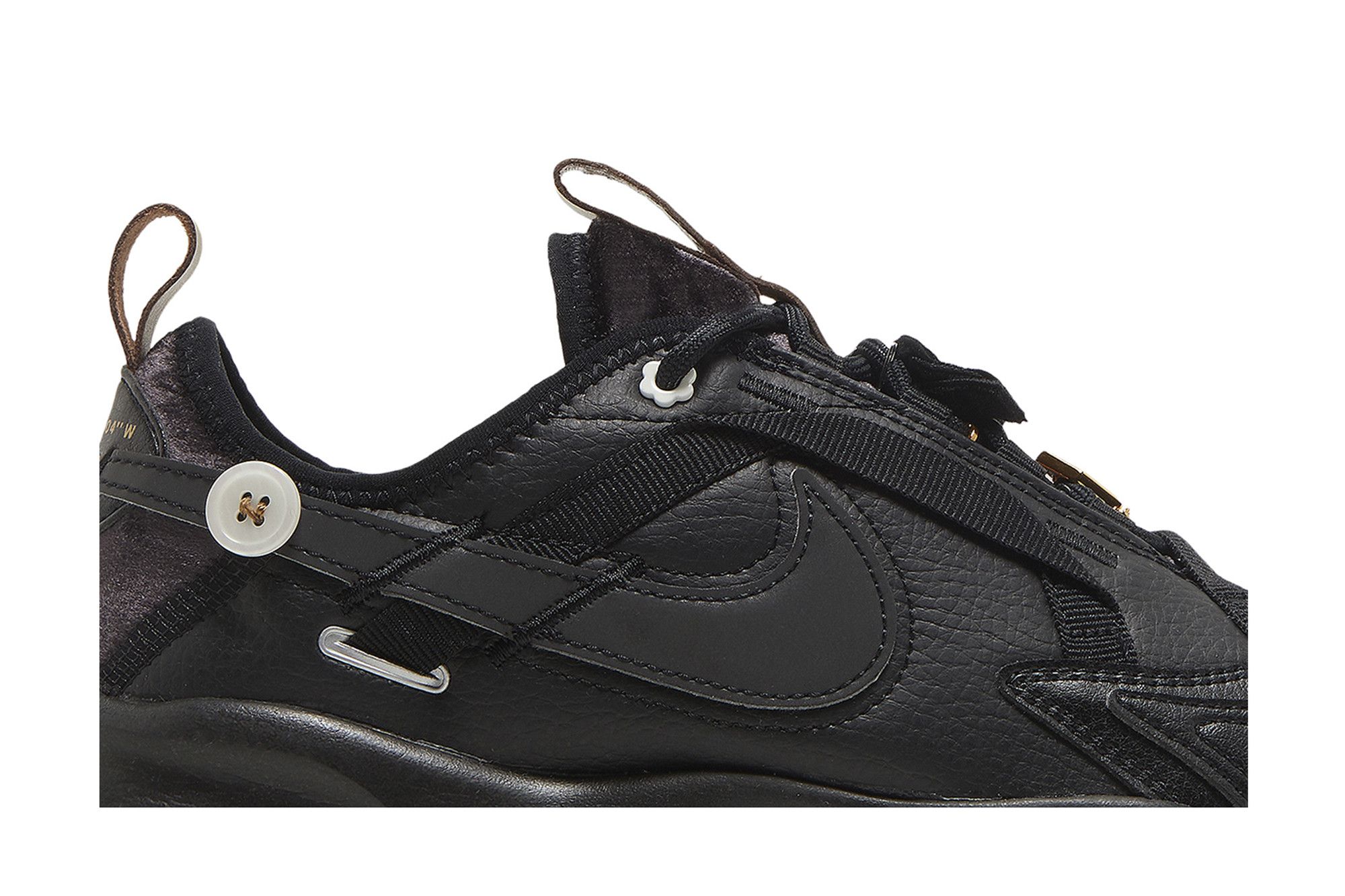 Lookbook (W) Nike TC 7900 'Bling' Sepatu Sneakers FB1861-001