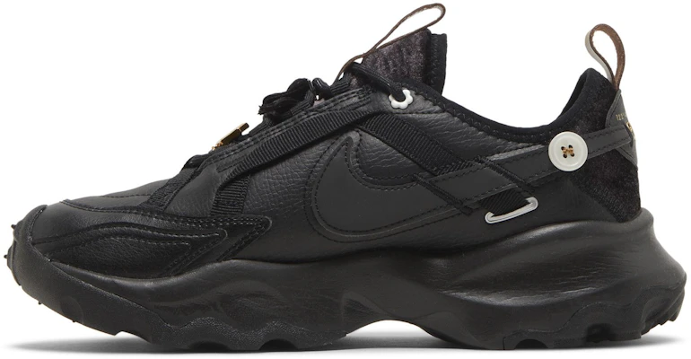(W) Nike TC 7900 'Bling' Sepatu Sneakers FB1861-001 Shop (W) Nike TC 7900 'Bling' Sepatu Sneakers FB1861-001
