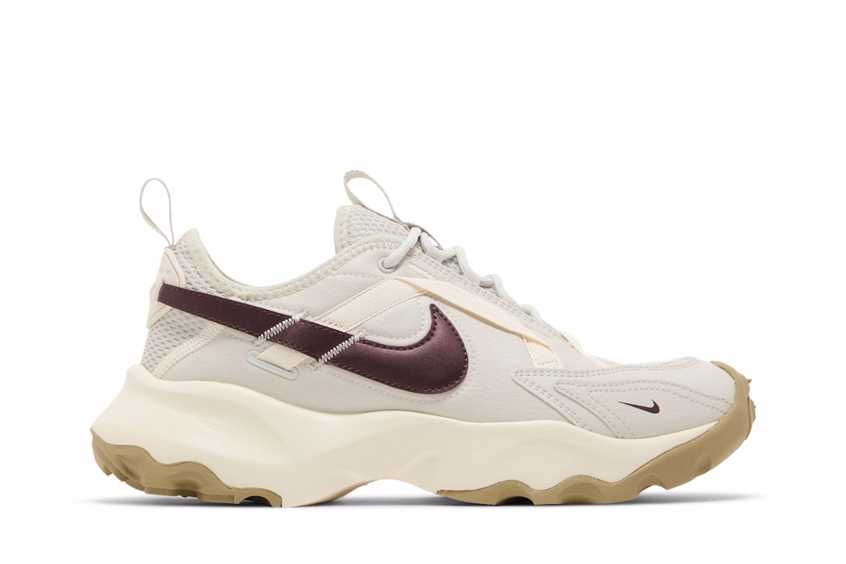 (Women) Nike TC 7900 'Light Bone Burgundy Crush'