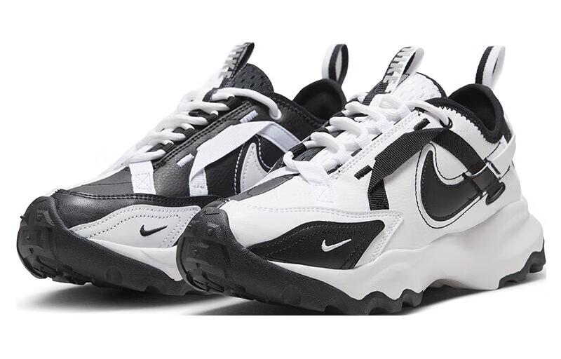 Shop (W) Nike TC 7900 ''Weiß Schwarz'' FJ7738-101