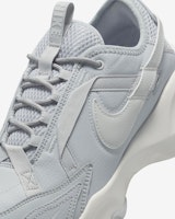 (W) Nike TC 7900「狼灰光子」 DD9682-005 Sizing (W) Nike TC 7900「狼灰光子」 DD9682-005