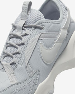 (W) Nike TC 7900 'Kelabu Serigala Photon' DD9682-005 Sizing (W) Nike TC 7900 'Kelabu Serigala Photon' DD9682-005