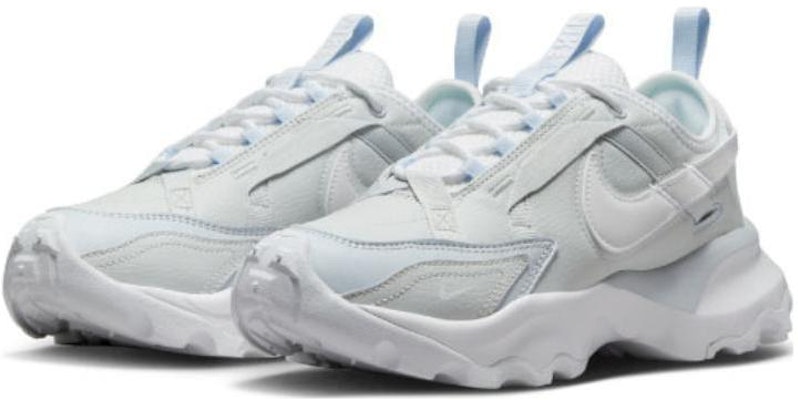 (W) 耐克 TC 7900 Premium 2 '光子灰浅蓝' FB8941-043 Lookbook (W) 耐克 TC 7900 Premium 2 '光子灰浅蓝' FB8941-043