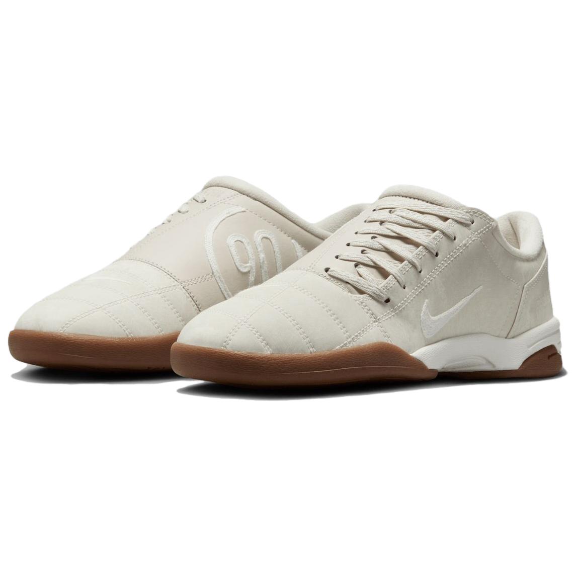 Shop (W) Nike Total 90 3 SP '米白膠底' IH2314-133