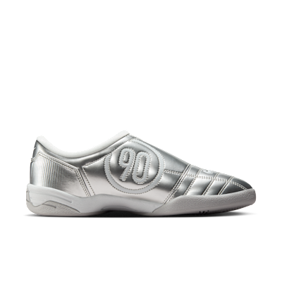 Shop (W) Nike Total 90 金屬鉑金/光子灰 II9792-011
