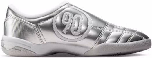 Shop (W) Nike Total 90 金屬鉑金/光子灰 II9792-011