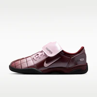 (Women) Nike Total 90 SE Dark Team Red/Black/Pink Foam IO2389-602 (Women) Nike Total 90 SE Dark Team Red/Black/Pink Foam IO2389-602