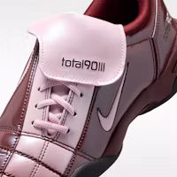 Sizing (W) Nike 總90 SE 暗紅/黑/粉泡鞋款 IO2389-602