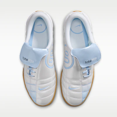 (W) Nike Total 90 SE 白色/淺棕/黑色/氫藍 IO2389-101 Shop (W) Nike Total 90 SE 白色/淺棕/黑色/氫藍 IO2389-101
