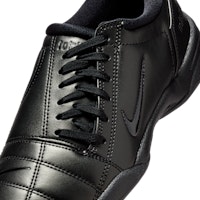 (W) ナイキ トータル90 サッカースパイク ブラック/アンソラサイト/ホワイト IM7595-002 Sizing (W) ナイキ トータル90 サッカースパイク ブラック/アンソラサイト/ホワイト IM7595-002