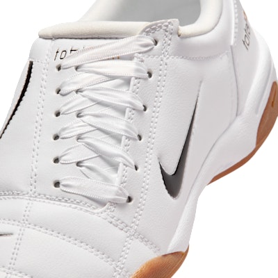 (Women) Nike Total 90 Soccer Shoes White/Black Medium Brown/Metallic Gold/Black IO2387-100 Sizing (Women) Nike Total 90 Soccer Shoes White/Black Medium Brown/Metallic Gold/Black IO2387-100