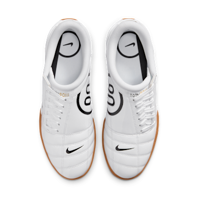 Shop (W) 나이키 토탈 90 축구화 화이트/화이트/메탈릭 골드/블랙 IB5666-100