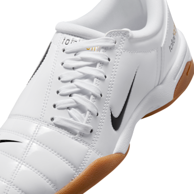 Sizing (W) 나이키 토탈 90 축구화 화이트/화이트/메탈릭 골드/블랙 IB5666-100