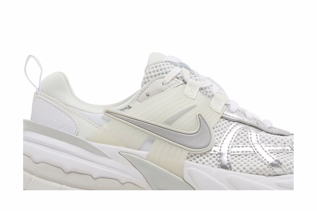 (Women) Nike V2K Run 'Metallic Silver'