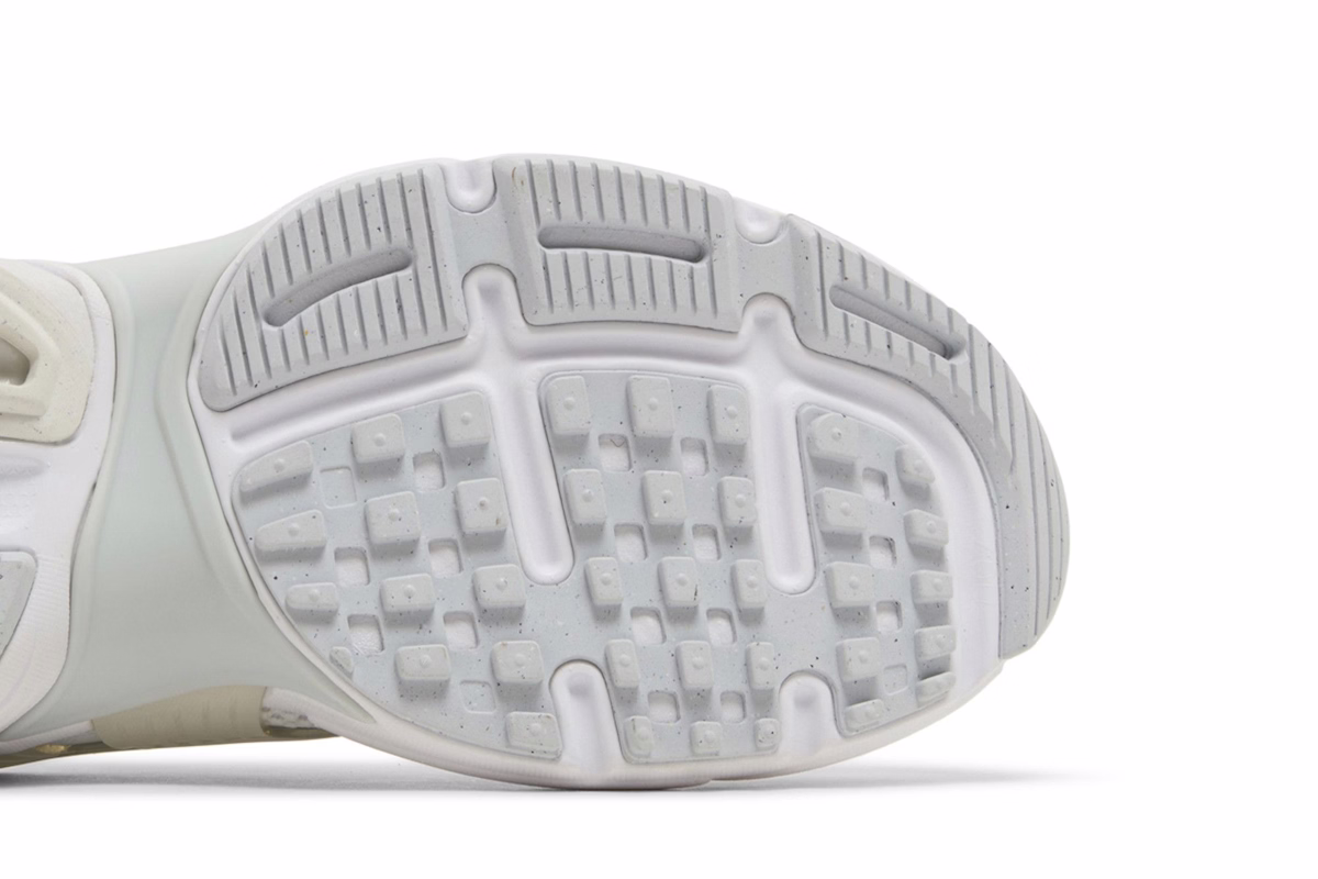 (Women) Nike V2K Run 'Metallic Silver'